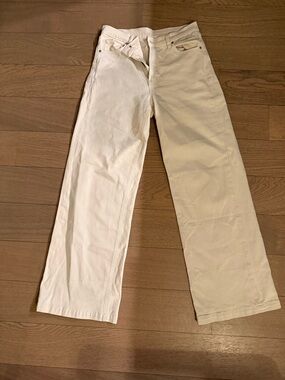 GAP High-Rise Two-Tone Cream & White Jeans